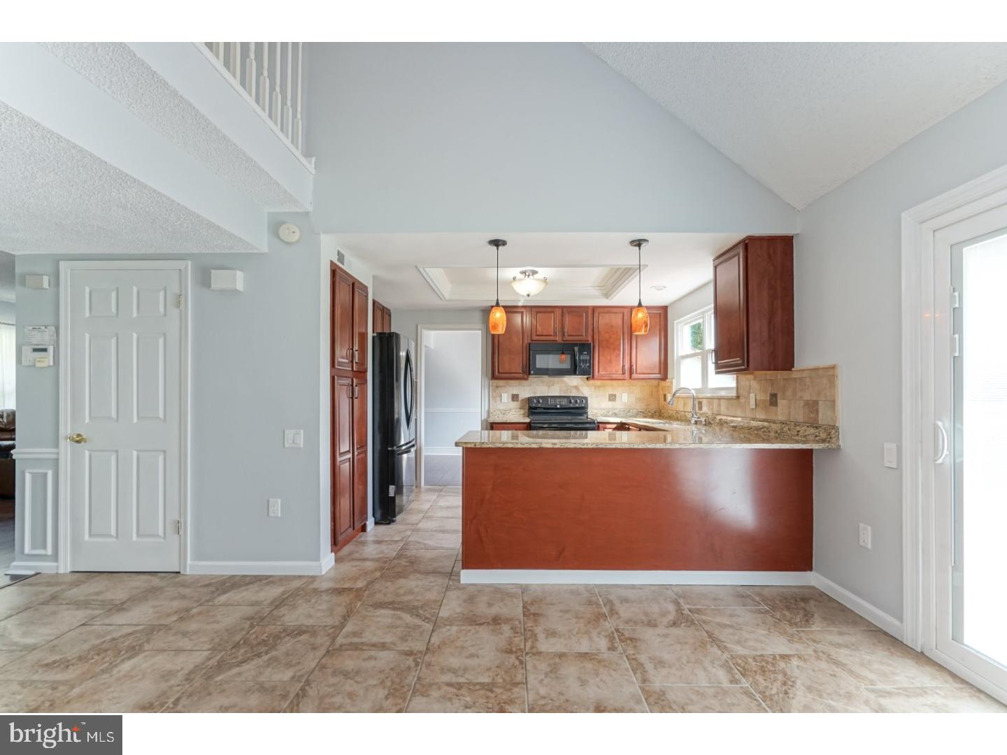 22 Yale Road Evesham, NJ 08053 - Photo 3 of 25 Gallery Image 3