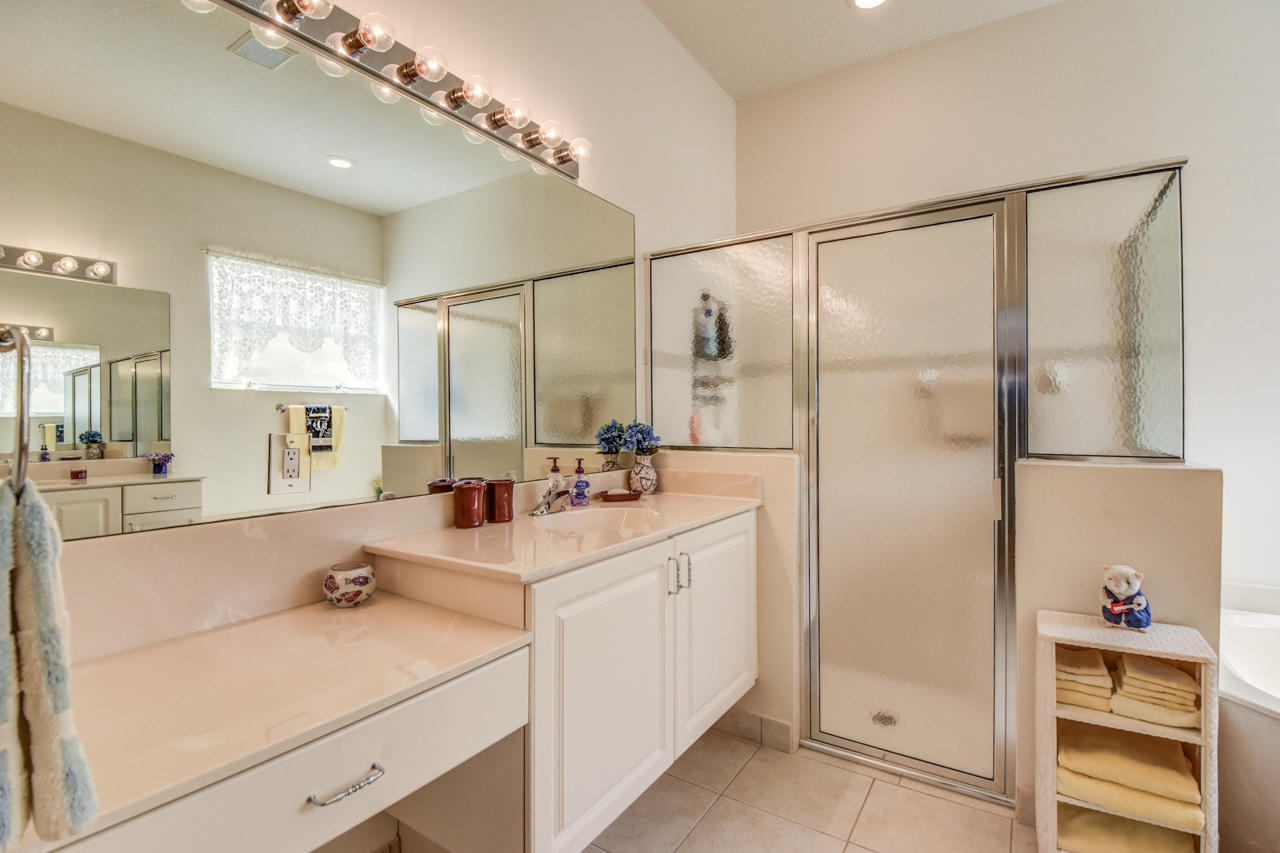 353 Springview Loop Port St. Lucie, FL 34986 - Photo 12 of 17 Master bathroom