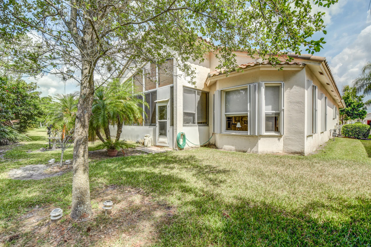 353 Springview Loop Port St. Lucie, FL 34986 - Photo 16 of 17 Back of house
