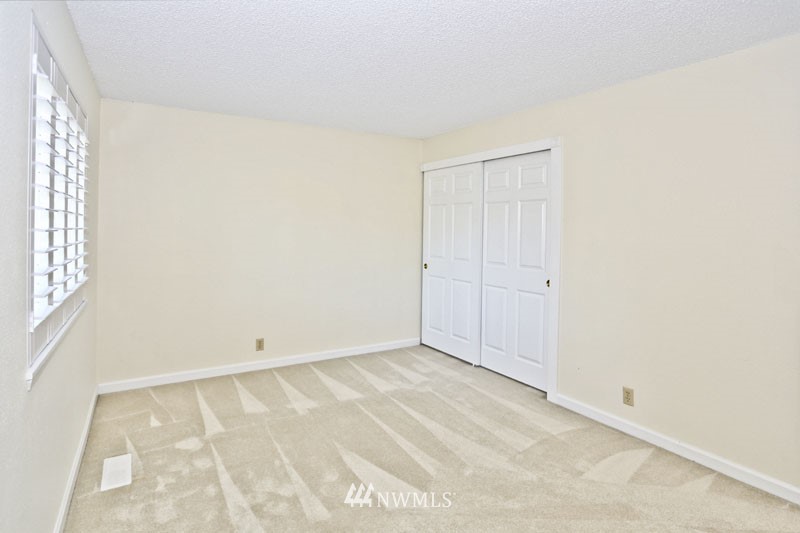 2927 167th Street Southeast Bothell, WA 98012 - Photo 11 of 18