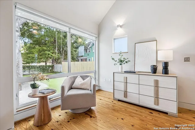 $2,500 | 1021 Harvard Street, Houston, TX 77008