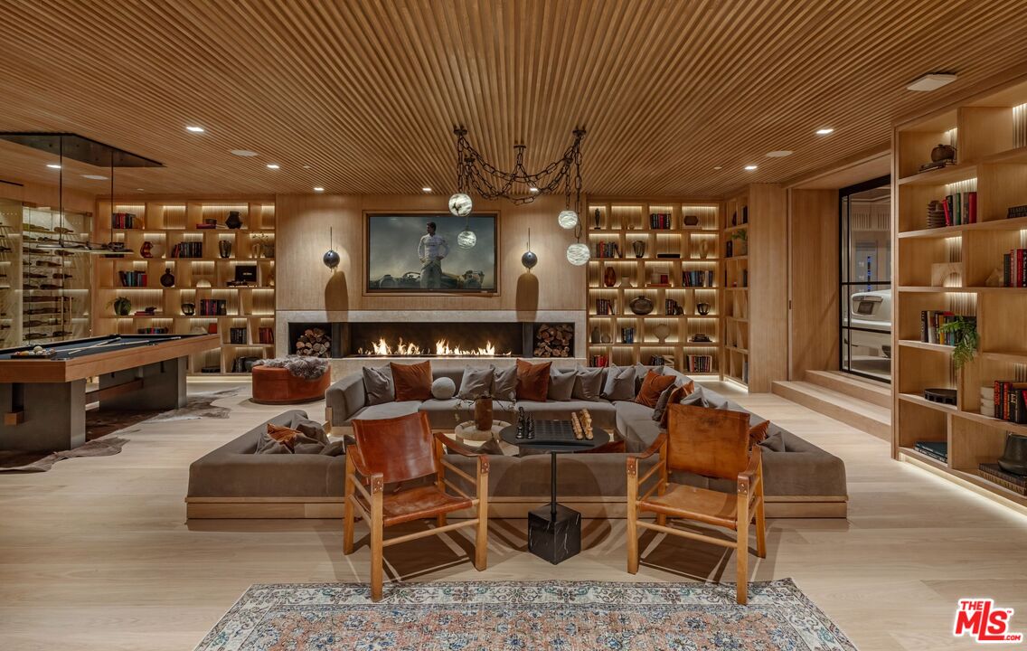 1039 Wallace Ridge Beverly Hills, CA 90210 - Photo 24 of 37