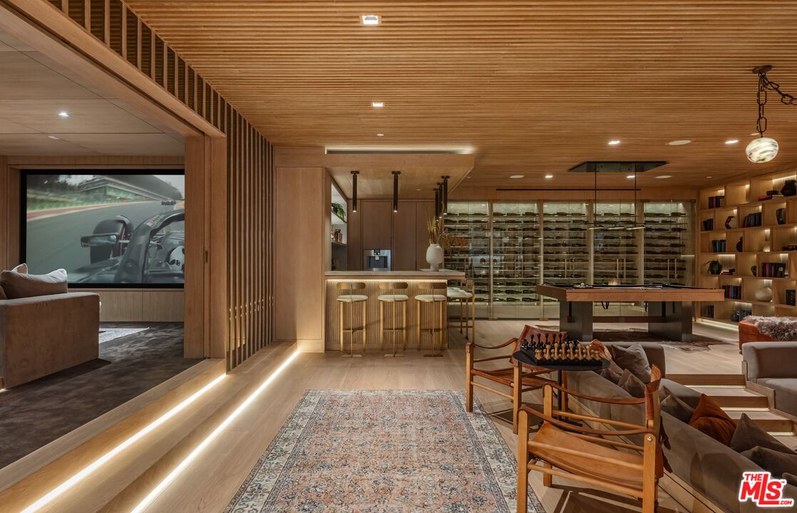 1039 Wallace Ridge Beverly Hills, CA 90210 - Photo 28 of 37