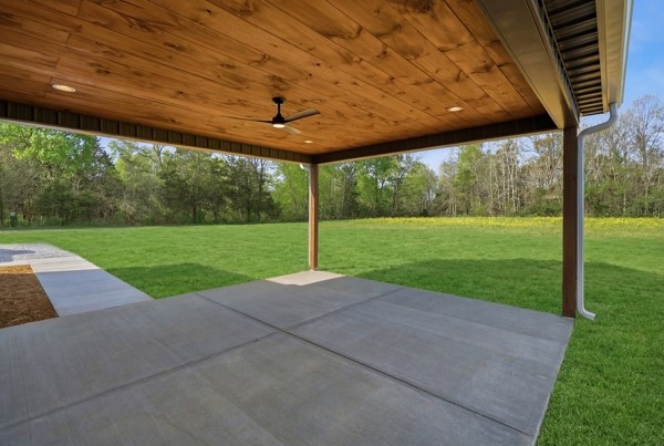 1180 Belfast Farmington Road Lewisburg, TN 37091 - Photo 9 of 41 a view of a porch and garden