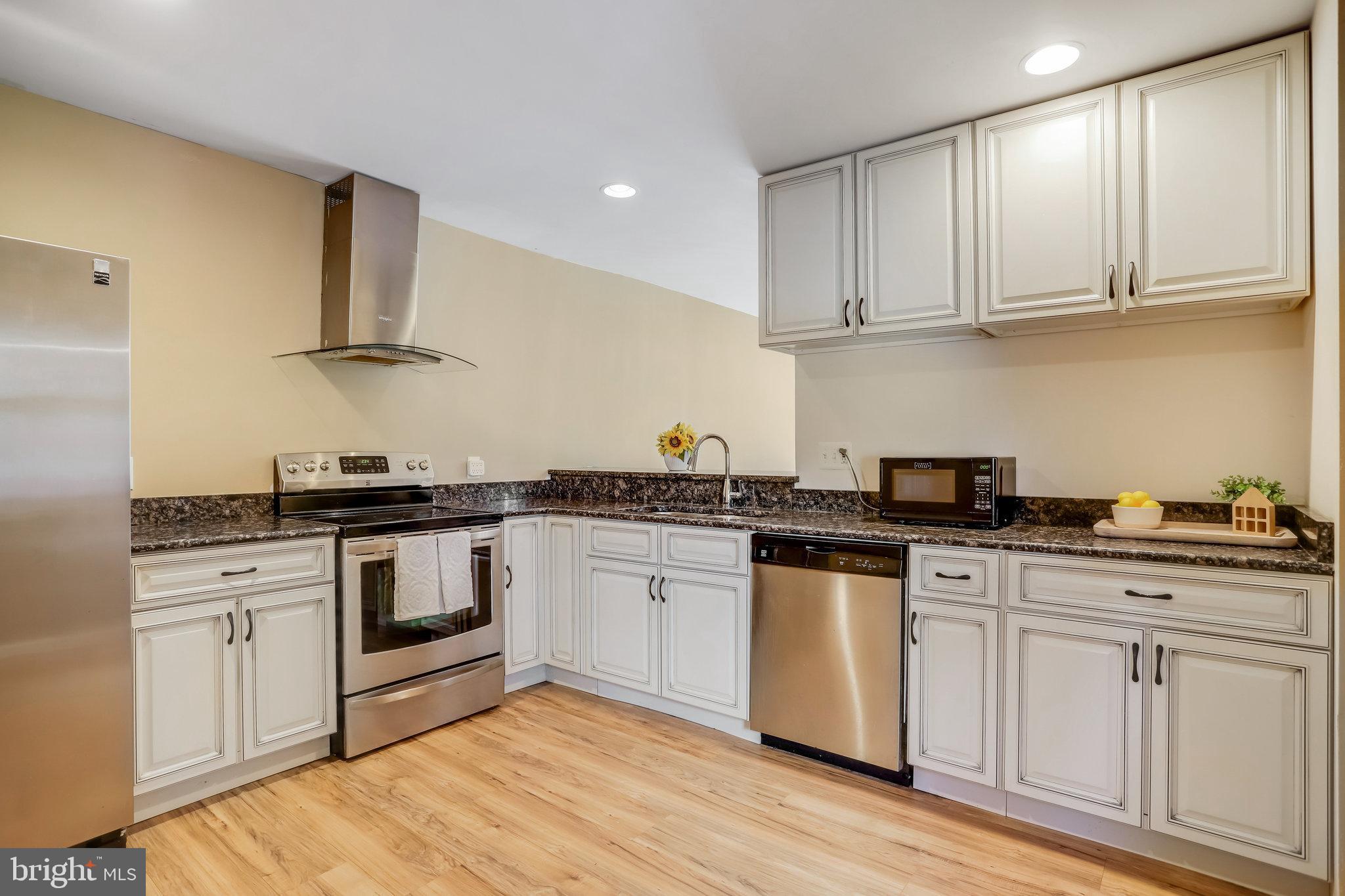 11382 Laurelwalk Drive, Unit B54 Laurel, MD 20708 - Photo 9 of 43