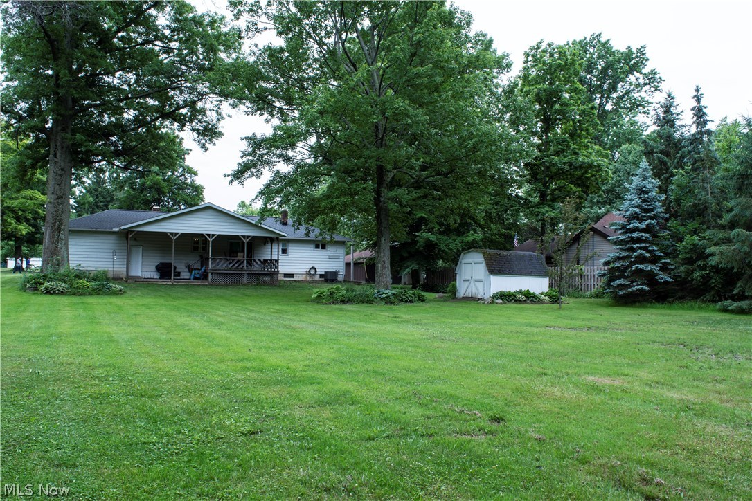 48712 Russia Road Amherst, OH 44001 - Photo 5 of 27 Gallery Image 5