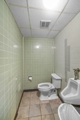 $350,000 | 18301 Oak Park Avenue, Tinley Park, IL 60477