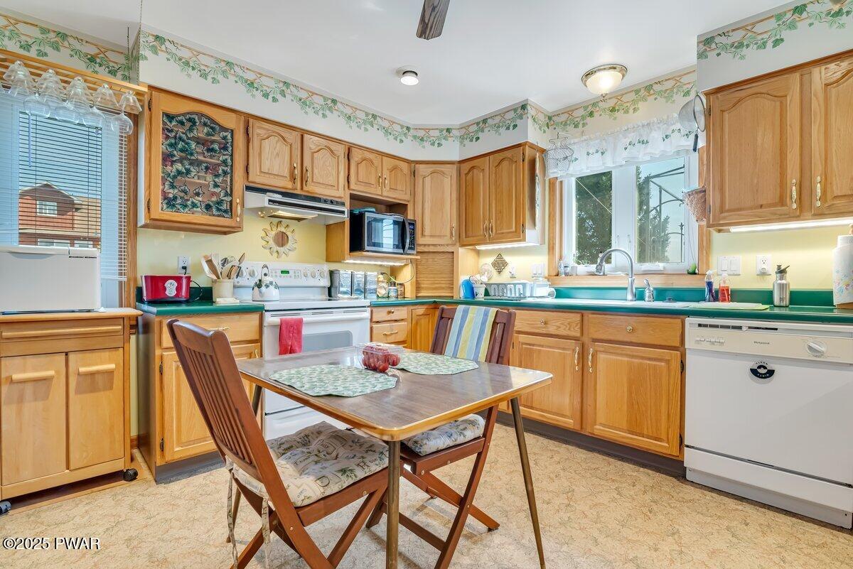 24 Edward Road Beach Lake, PA 18405 - Photo 10 of 33 Kitchen