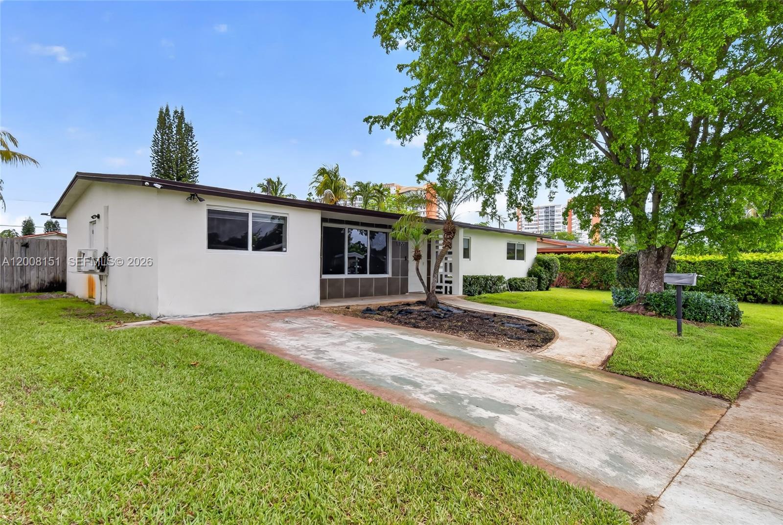 1155 Northeast 184th Street Miami, FL 33179 - Photo 3 of 46