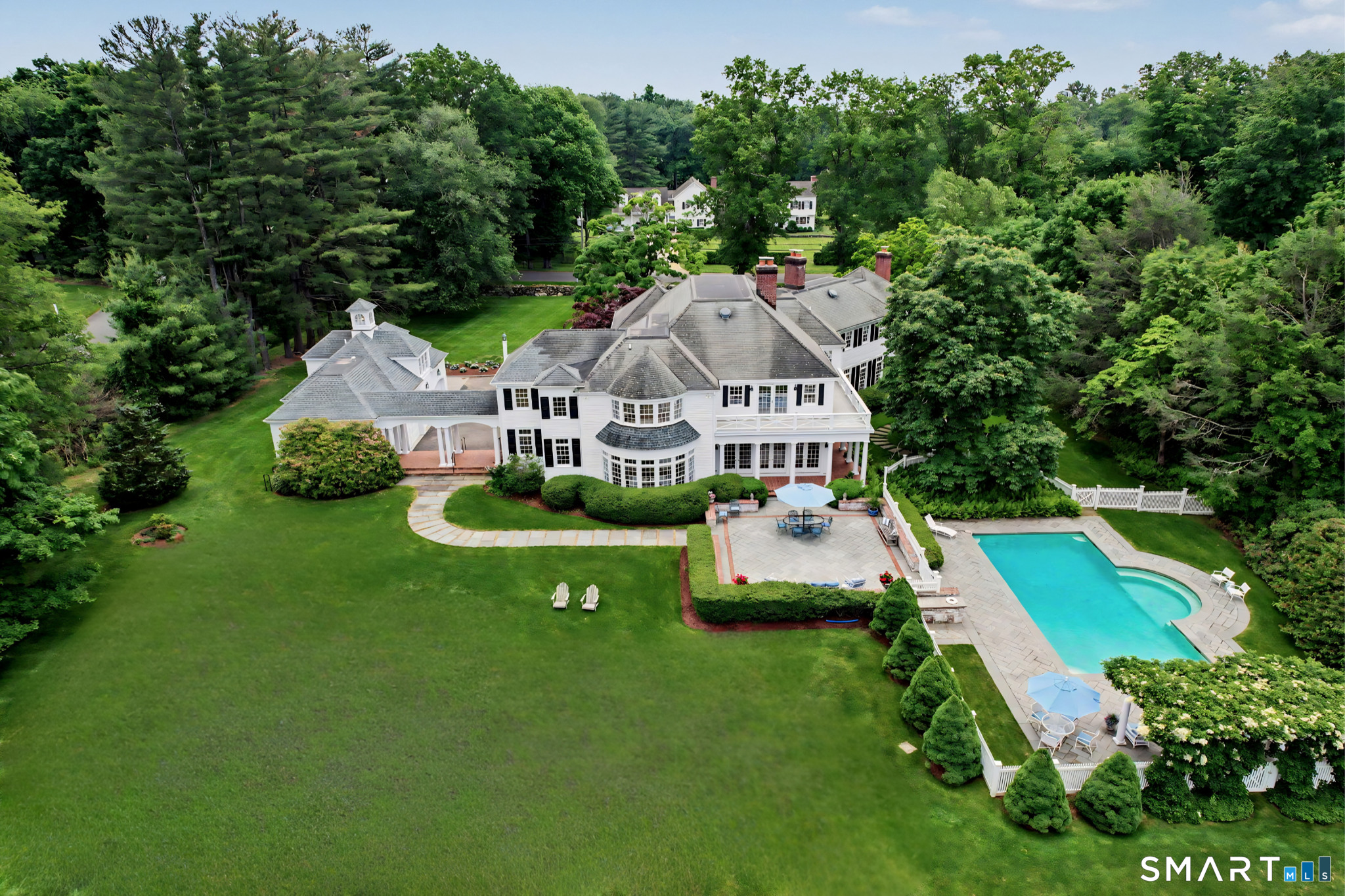 800 Verna Hill Road Fairfield, CT 06824 - Photo 2 of 39