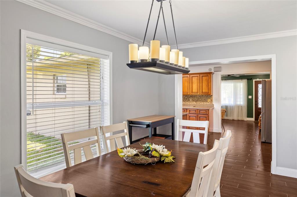 5031 Lakewood Road Sebring, FL 33875 - Photo 35 of 77 a dining room with furniture and window