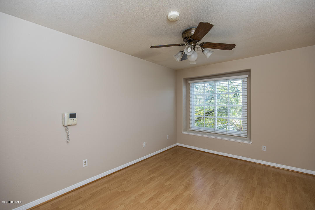 531 Bluegrass Street Simi Valley, CA 93065 - Photo 28 of 53 Upstairs Secondary Bedroom