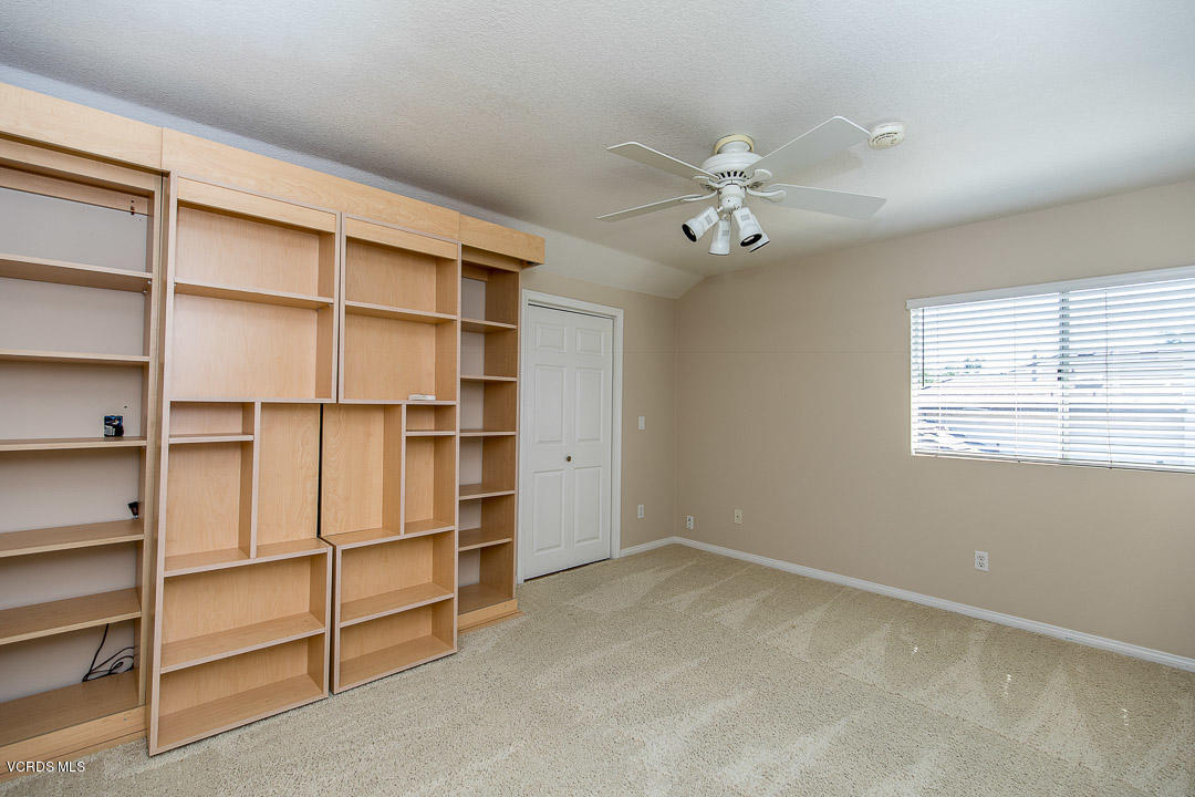531 Bluegrass Street Simi Valley, CA 93065 - Photo 30 of 53 Upstairs Secondary Bedroom
