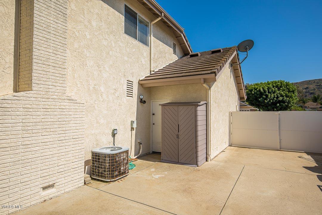 531 Bluegrass Street Simi Valley, CA 93065 - Photo 32 of 53 Backyard