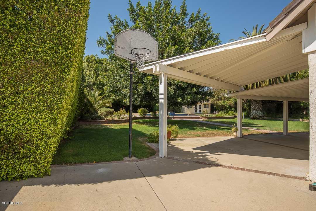 531 Bluegrass Street Simi Valley, CA 93065 - Photo 33 of 53 Backyard