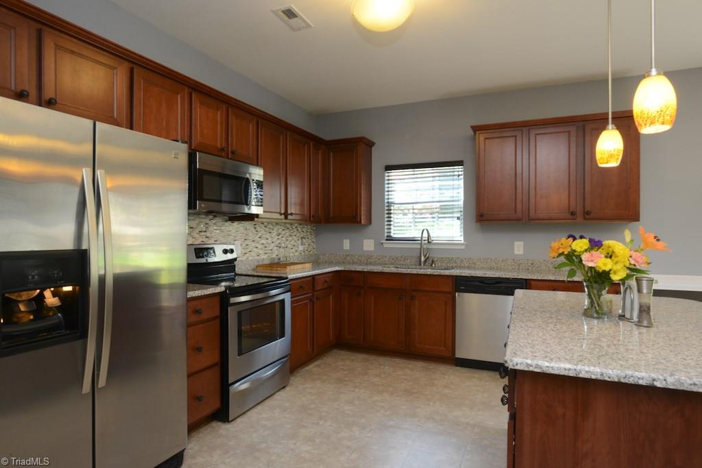 3536 Lamplight Way High Point, NC 27265 - Photo 11 of 29 Gallery Image 11