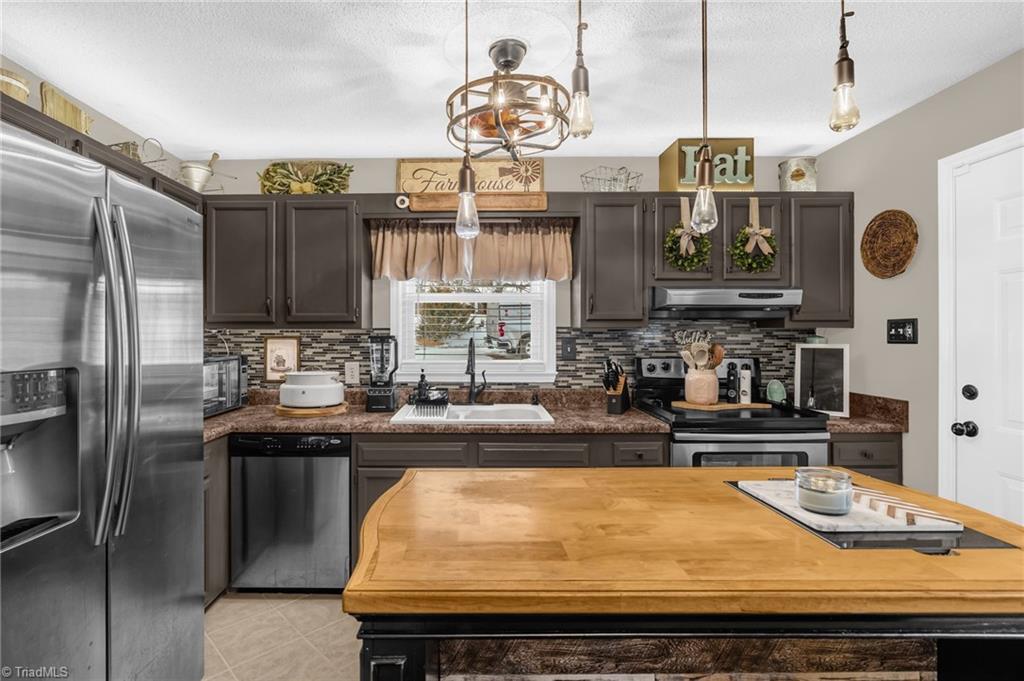 1501 Alamance Church Road Greensboro, NC 27406 - Photo 11 of 32