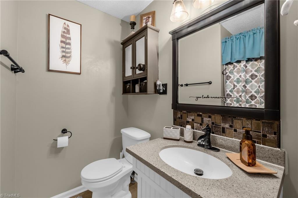 1501 Alamance Church Road Greensboro, NC 27406 - Photo 16 of 32