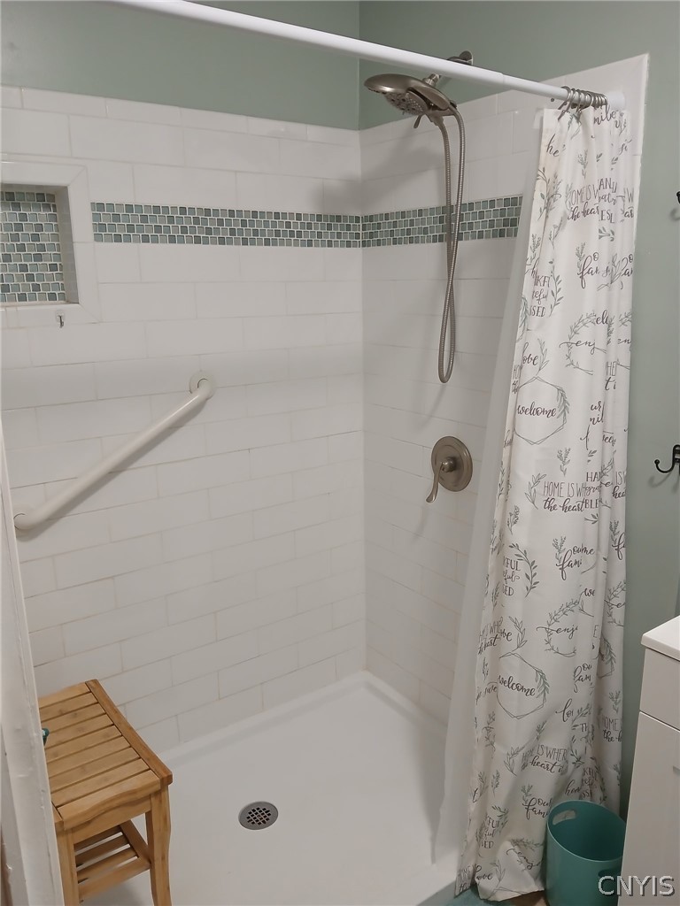 22 Rsa Road Hastings, NY 13036 - Photo 23 of 47 Master bathroom shower