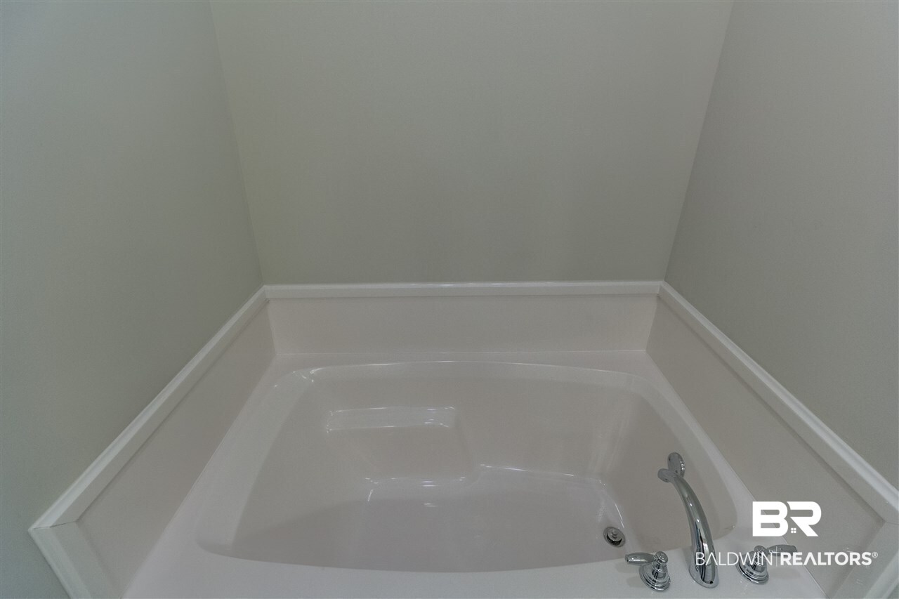 1040 Sunnybell Lane Foley, AL 36535 - Photo 11 of 30 Master Bath