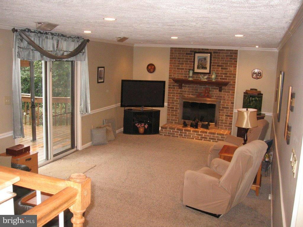 2471 Freetown Drive Reston, VA 20191 - Photo 18 of 30 Family Room