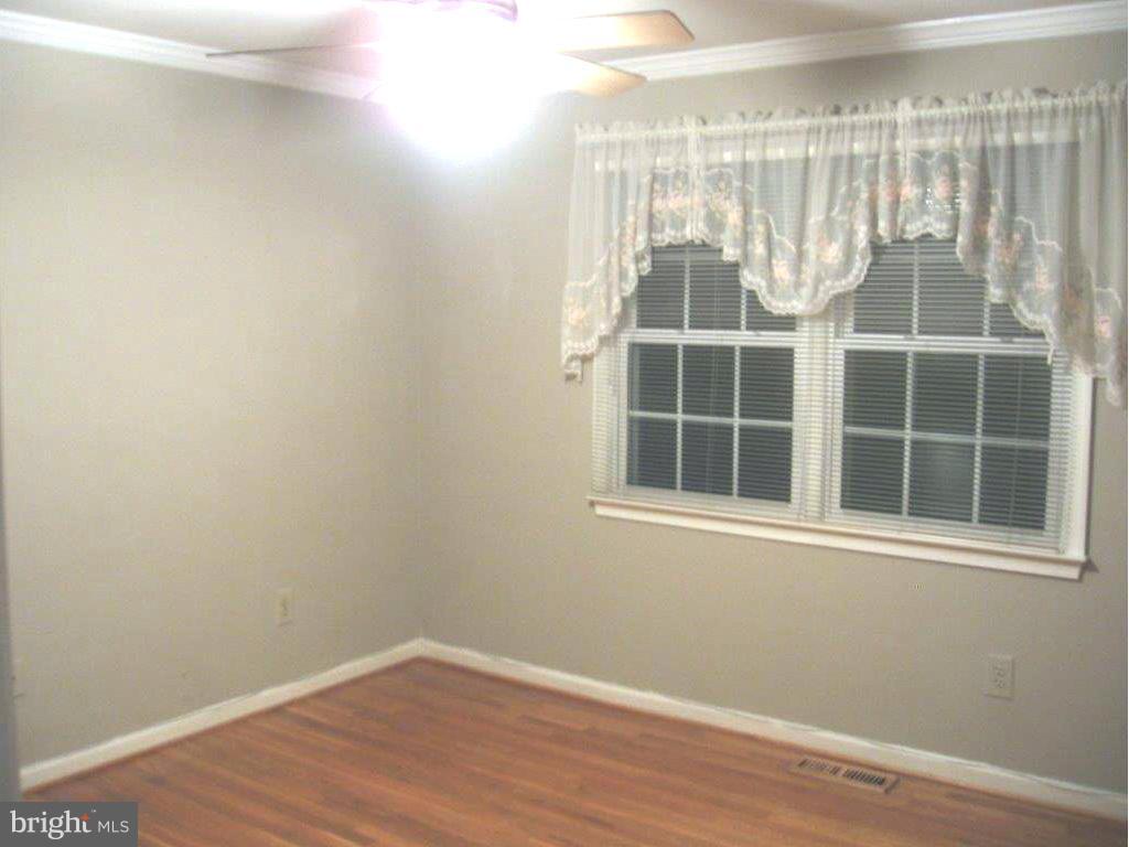 2471 Freetown Drive Reston, VA 20191 - Photo 8 of 30 Bedroom
