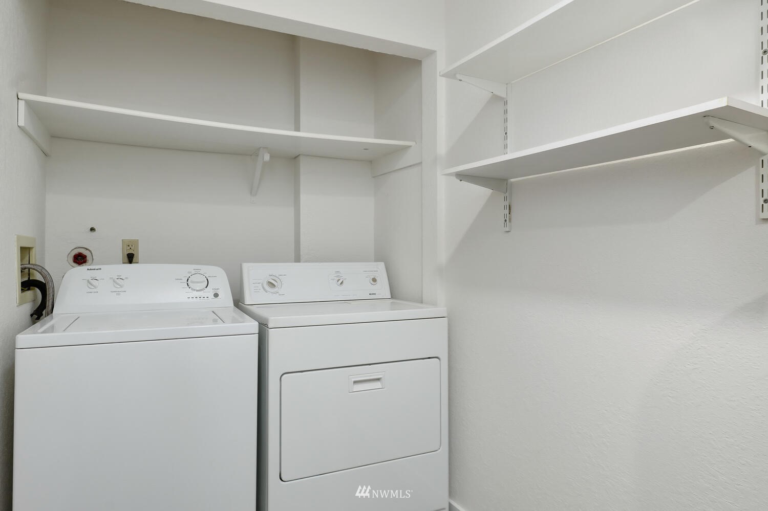 2507 Northeast 4th Street, Unit 338 Renton, WA 98056 - Photo 17 of 19 Gallery Image 17