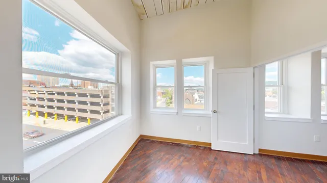 $1,295 | 100 South 4th Street, Unit 404, Reading, PA 19602