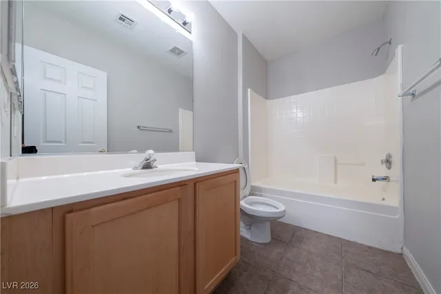 $2,450 | 5679 Sunningdale Court, Las Vegas, NV 89122