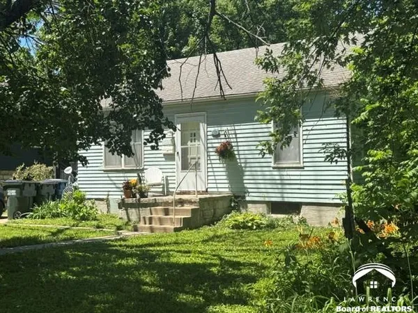 $180,000 | 629 Missouri Street, Lawrence, KS 66044
