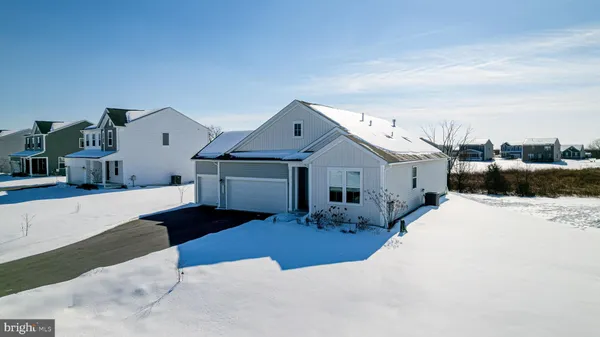 $399,800 | 2098 Mandarin Drive, Chambersburg, PA 17202