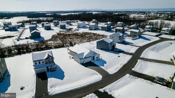 $399,800 | 2098 Mandarin Drive, Chambersburg, PA 17202