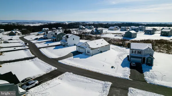 $399,800 | 2098 Mandarin Drive, Chambersburg, PA 17202