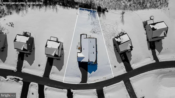 $399,800 | 2098 Mandarin Drive, Chambersburg, PA 17202