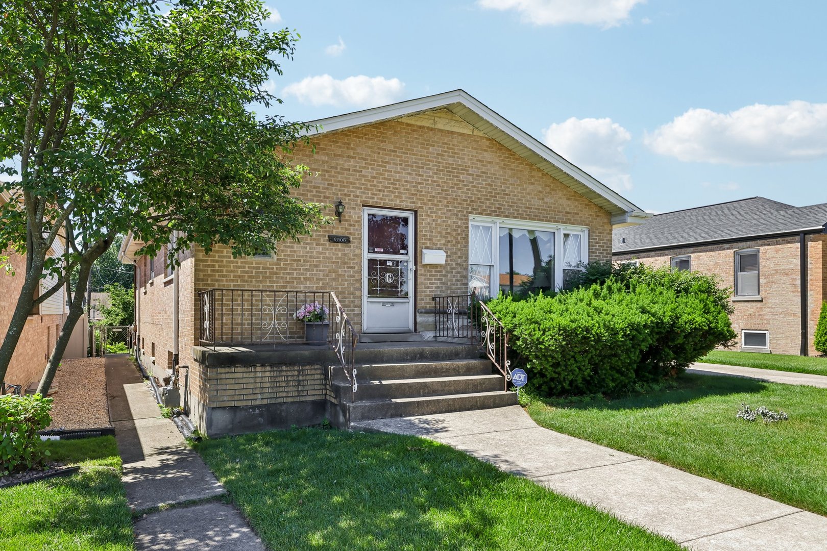 6905 43rd Street Stickney, IL 60402 - Photo 2 of 34