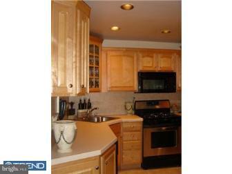 9868 Bridle Road Philadelphia, PA 19115 - Photo 4 of 12