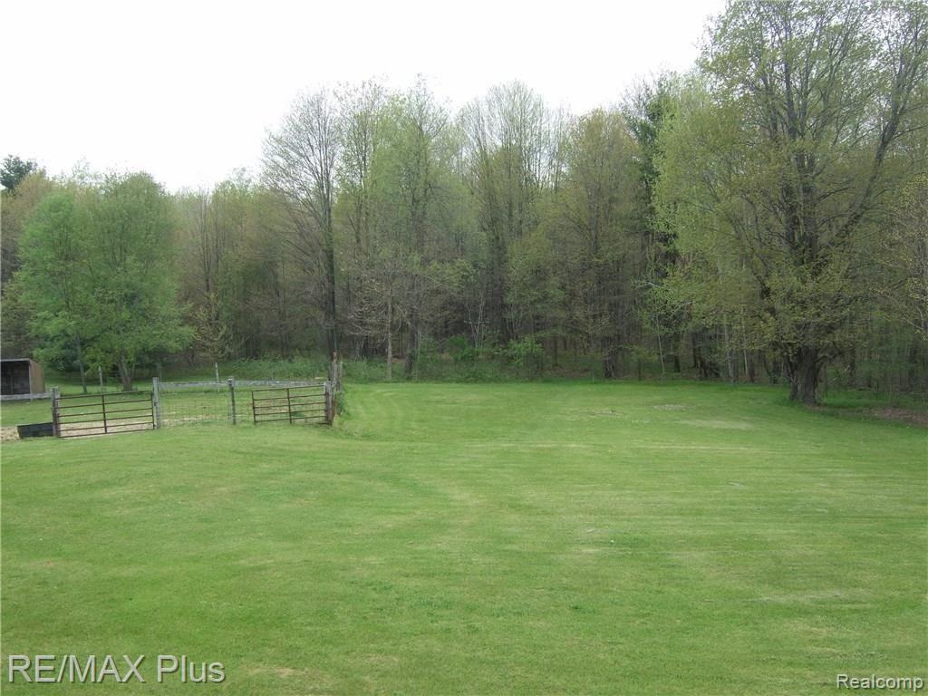 5057 Skelton Road Columbiaville, MI 48421 - Photo 25 of 25 DSCF5857.JPG