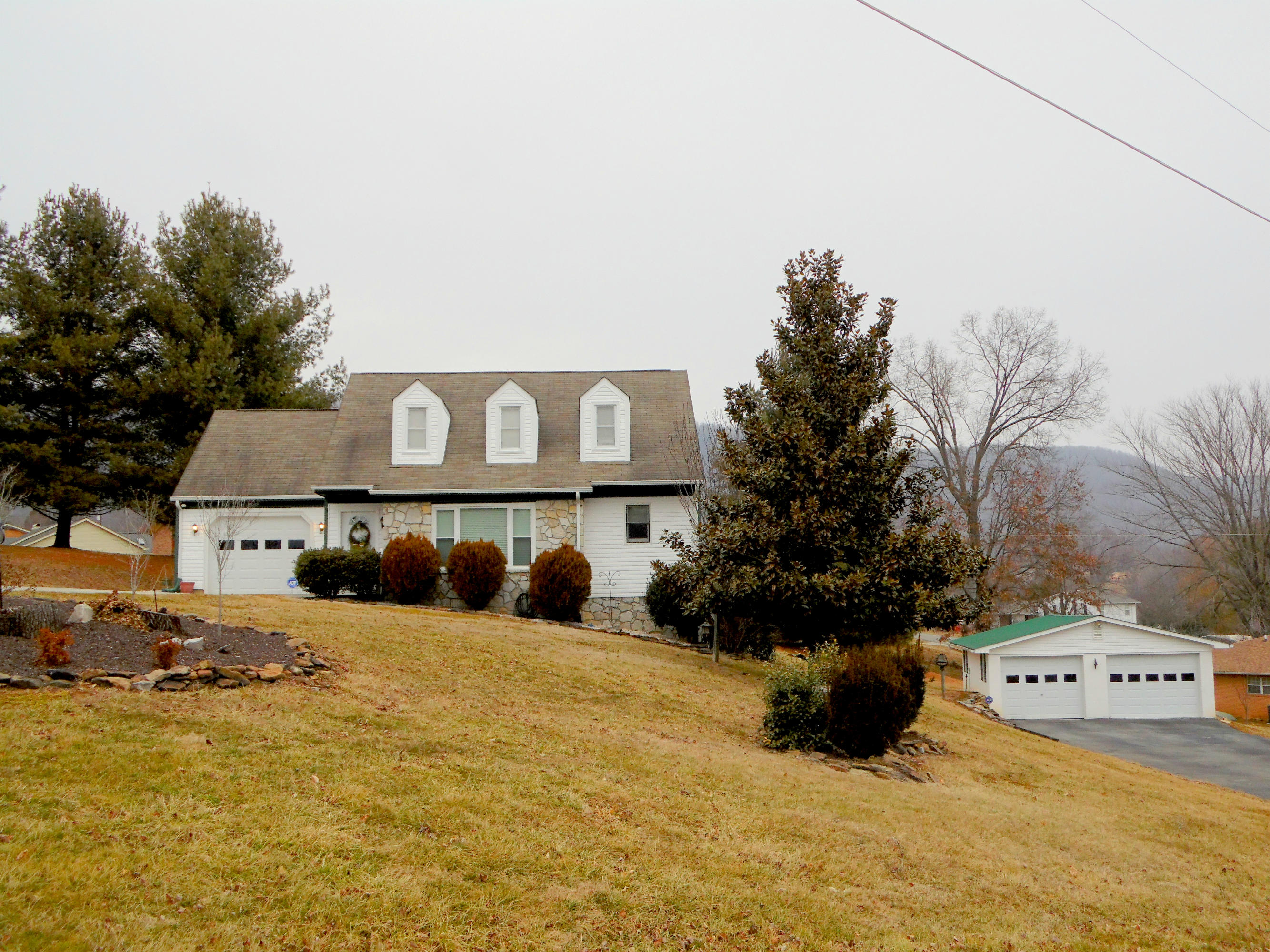181 Pops Road Jacksboro, TN 37757 - Photo 1 of 40 SAM_0491