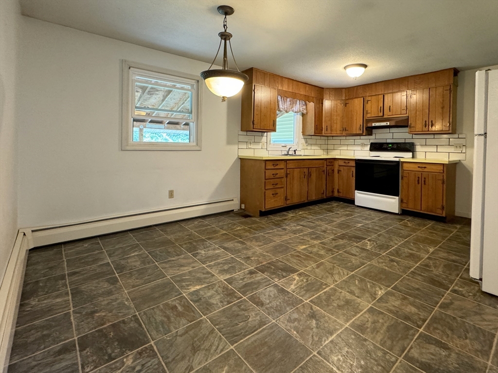 60 Overland Road Greenfield, MA 01301 - Photo 11 of 32 Gallery Image 11