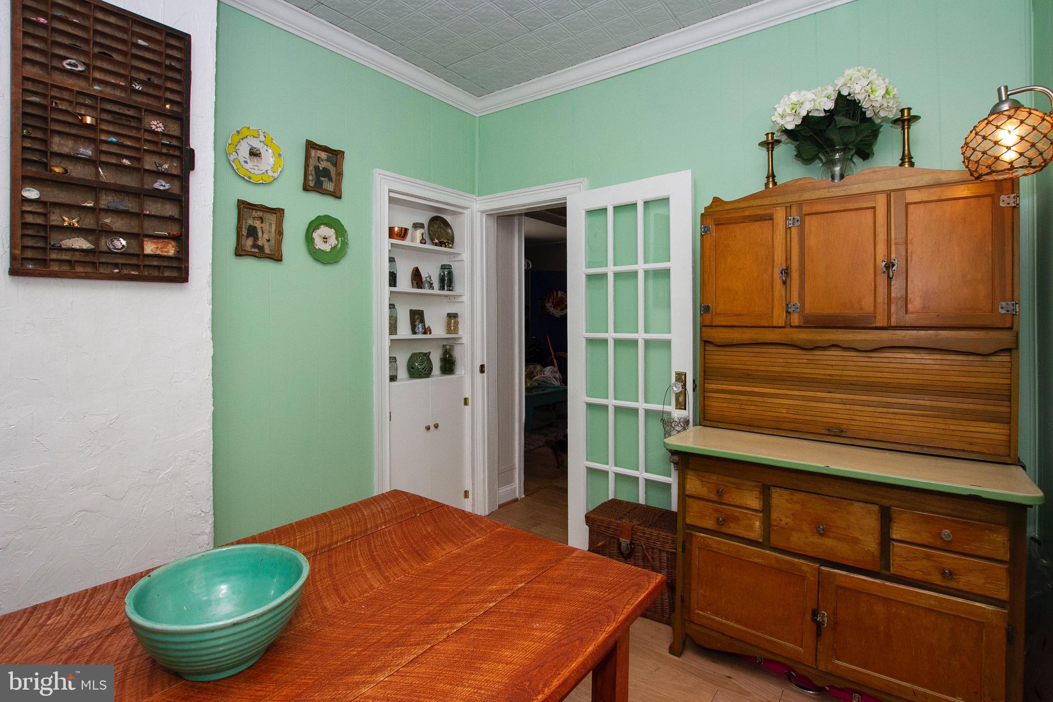 742 Overbrook Road Baltimore, MD 21212 - Photo 12 of 31