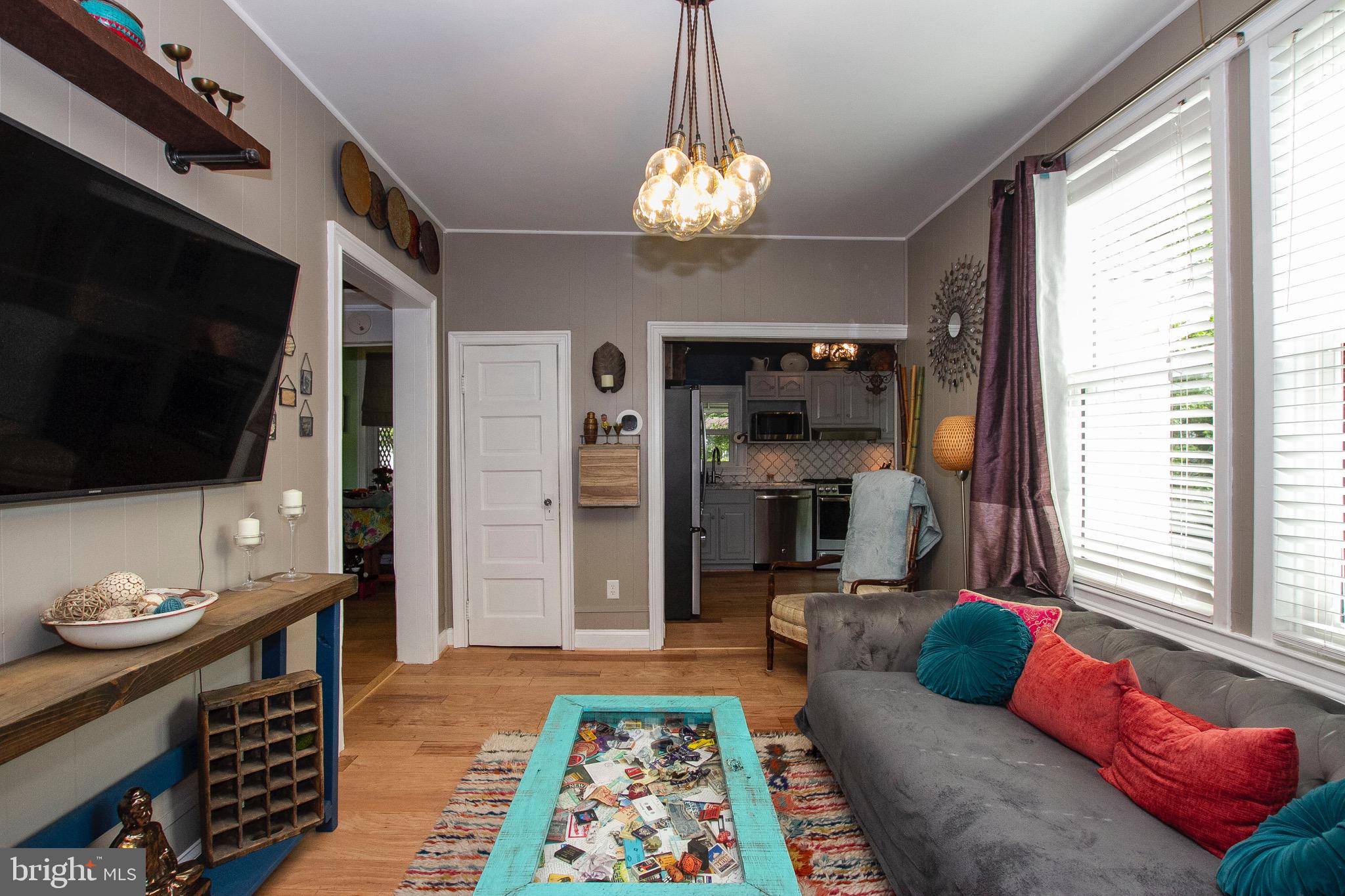 742 Overbrook Road Baltimore, MD 21212 - Photo 4 of 31