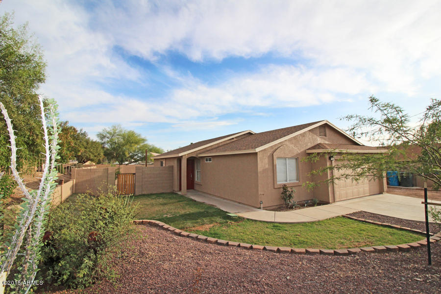 1525 East Mountain View Road Phoenix, AZ 85020 - Photo 1 of 23 IMG_9496