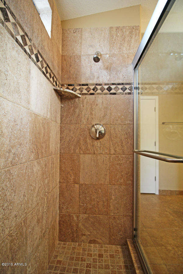 1525 East Mountain View Road Phoenix, AZ 85020 - Photo 8 of 23 IMG_9442