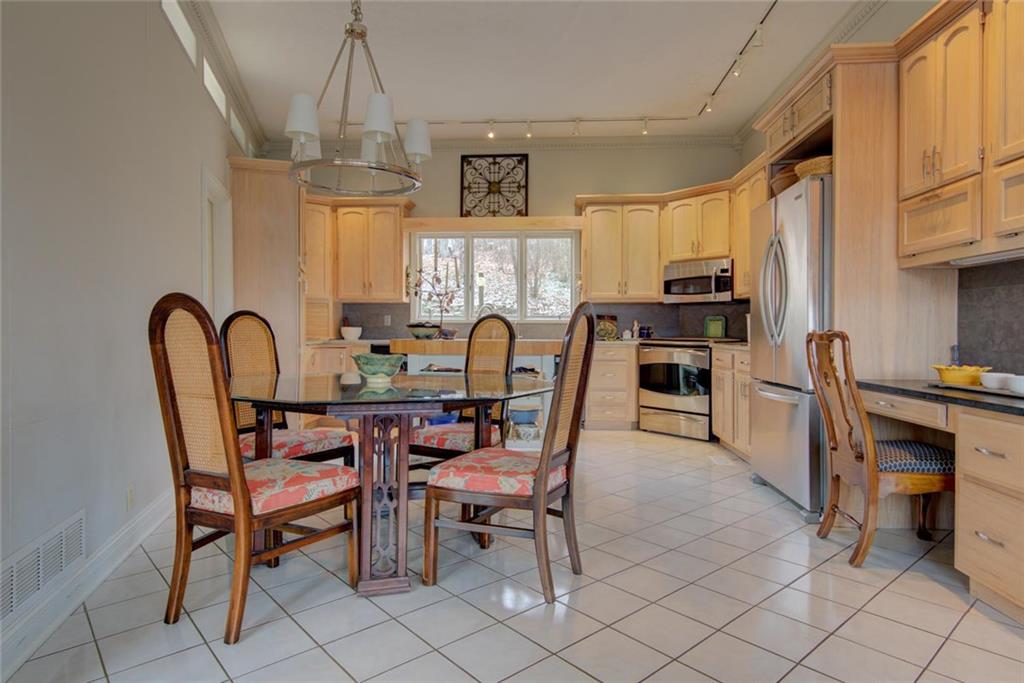8150 Lantern Road Indianapolis, IN 46256 - Photo 22 of 48 Gallery Image 22