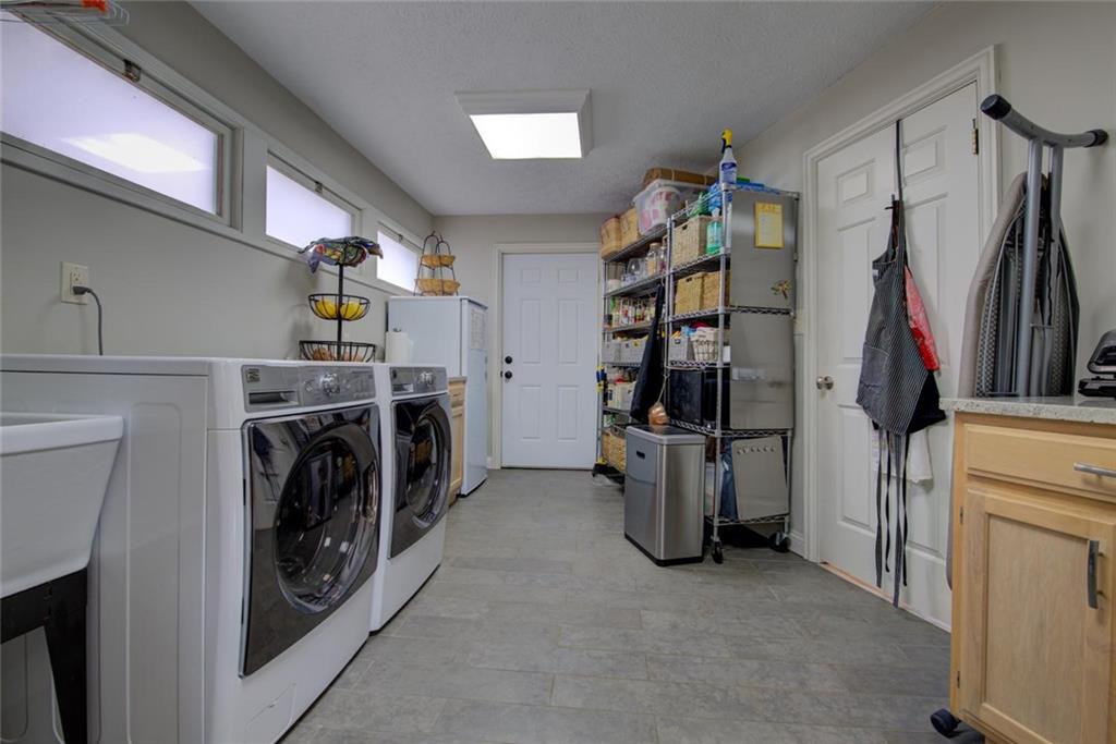 8150 Lantern Road Indianapolis, IN 46256 - Photo 24 of 48 Gallery Image 24