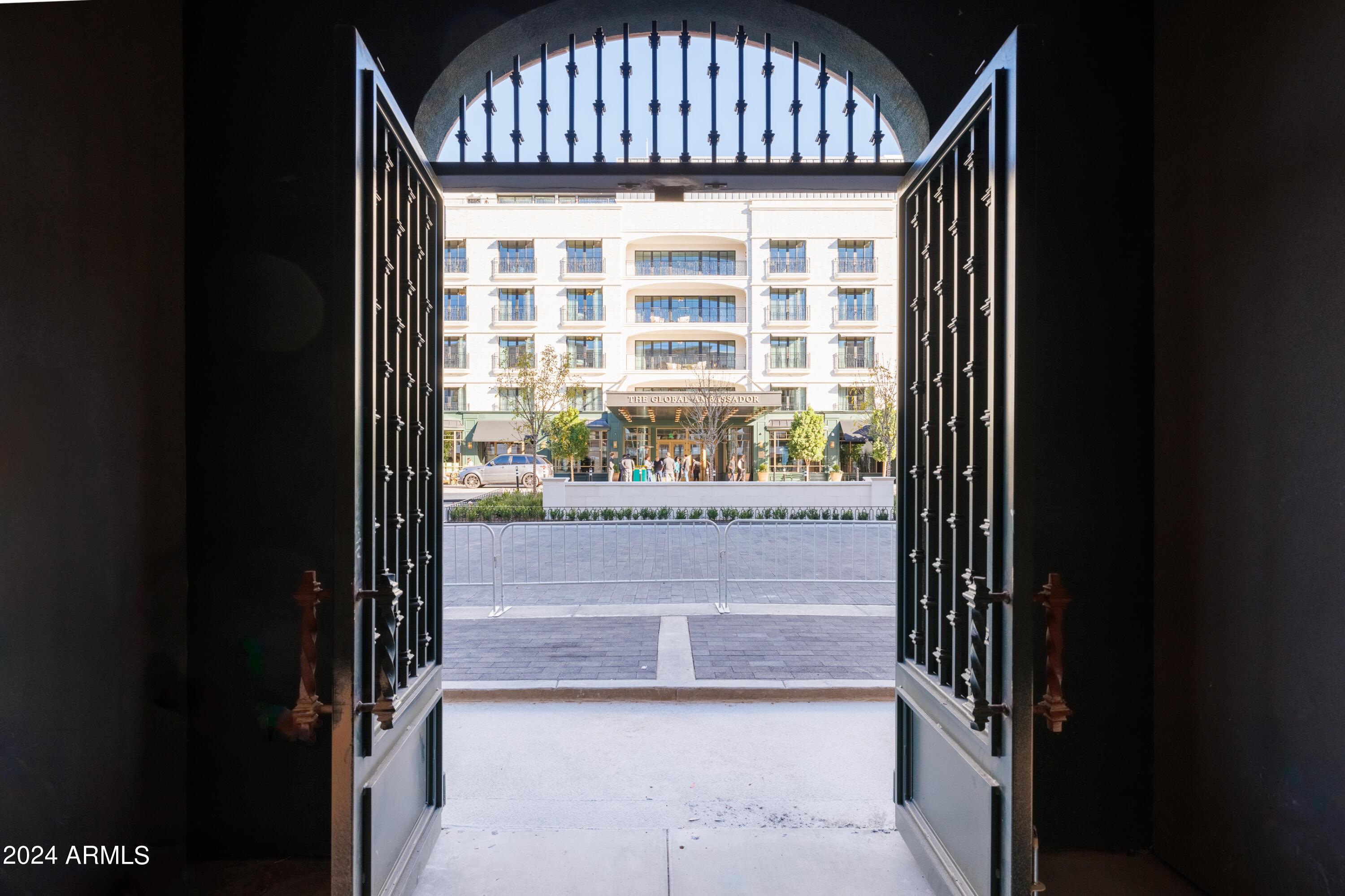 4240 East Camelback Road, Unit 106 Phoenix, AZ 85018 - Photo 11 of 19 Walk-out entry