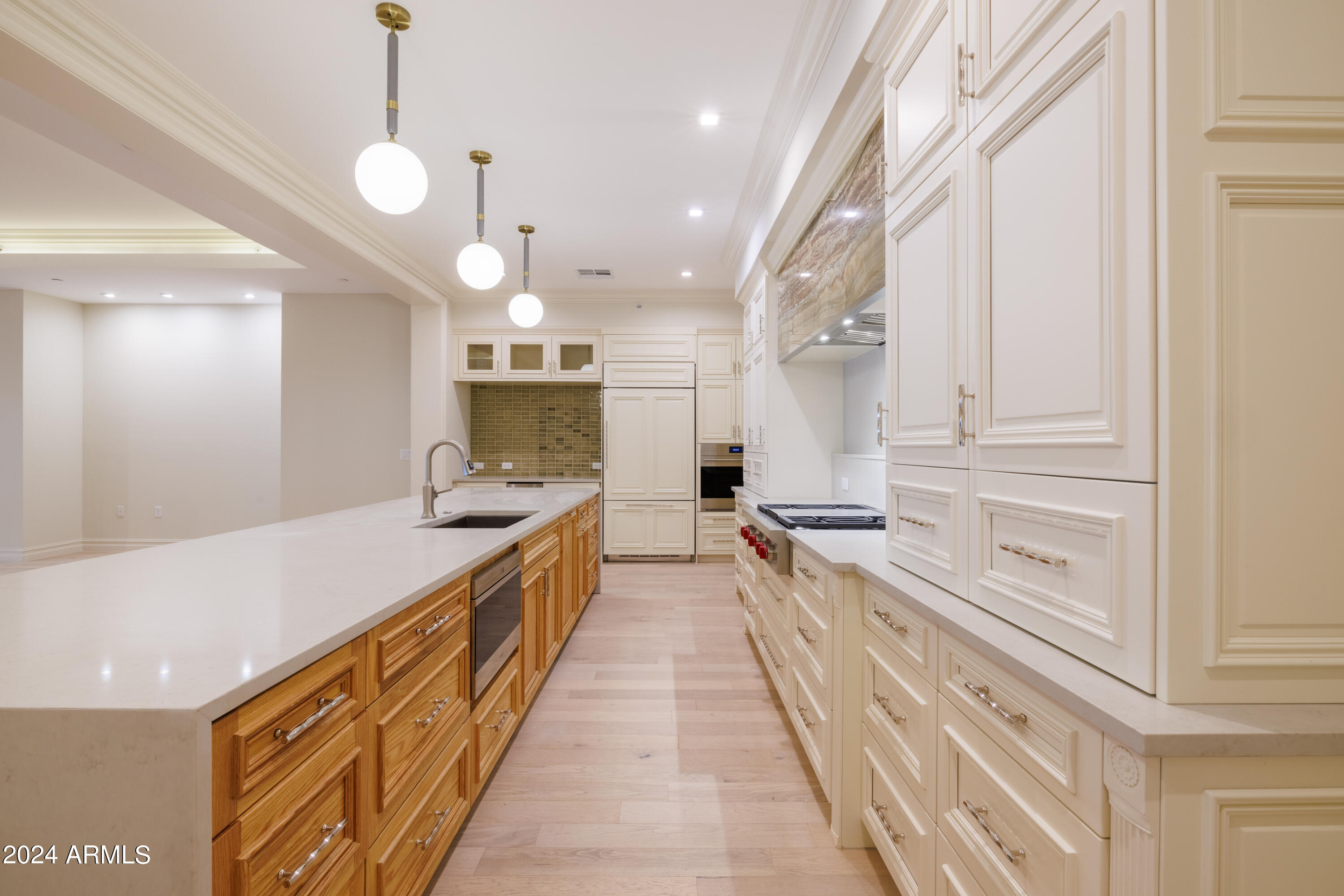 4240 East Camelback Road, Unit 106 Phoenix, AZ 85018 - Photo 4 of 19 Custom Cabinetry