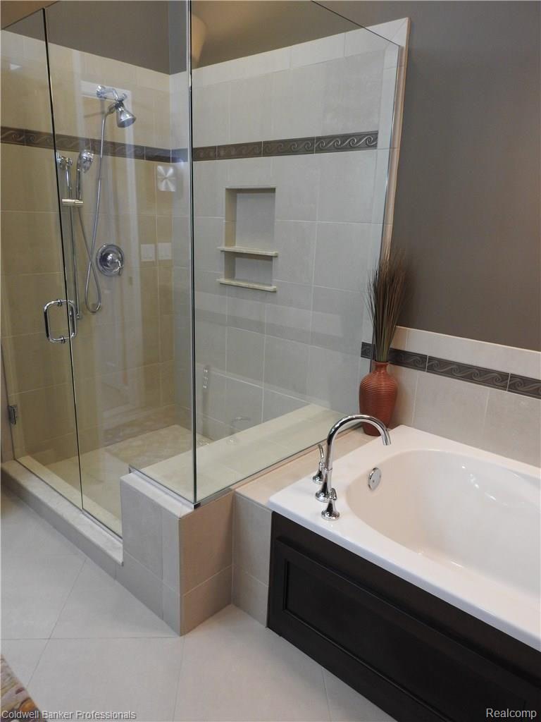 4051 Pne Rdg Drive, Unit 39 Dryden, MI 48428 - Photo 18 of 34 DSCN0199.JPG