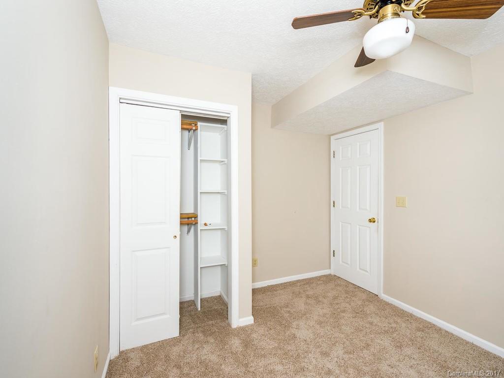 31 Red Oak Forest Road Fairview, NC 28730 - Photo 17 of 22 Gallery Image 17
