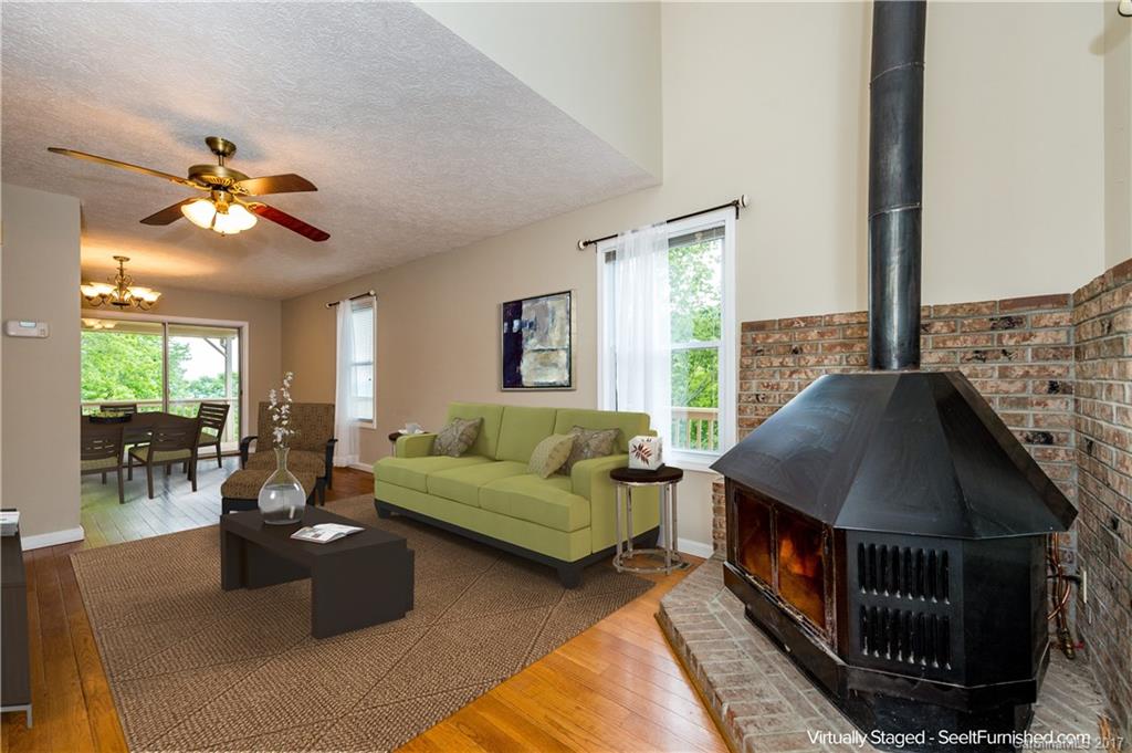 31 Red Oak Forest Road Fairview, NC 28730 - Photo 4 of 22 Gallery Image 4